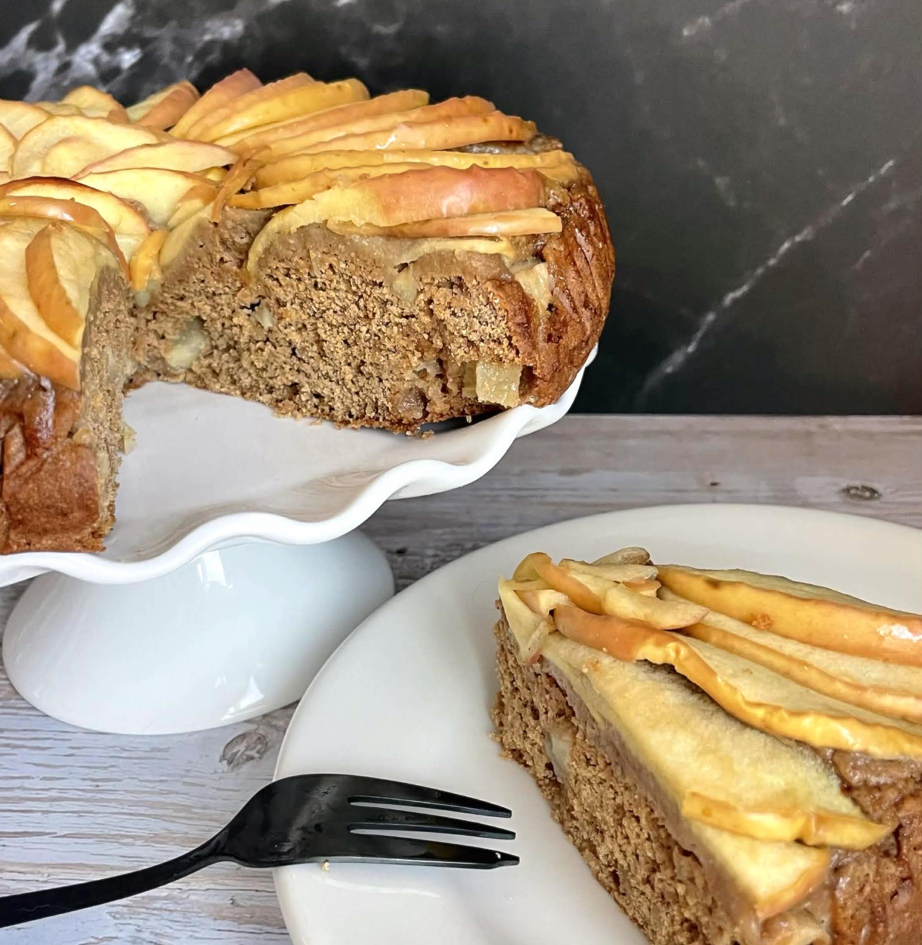 Ginger Lovers’ Apple Cake
(Vegan, Low-Fat, Whole Grain)